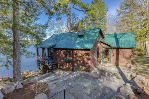 784 Us Rt.3 Holderness NH 03245