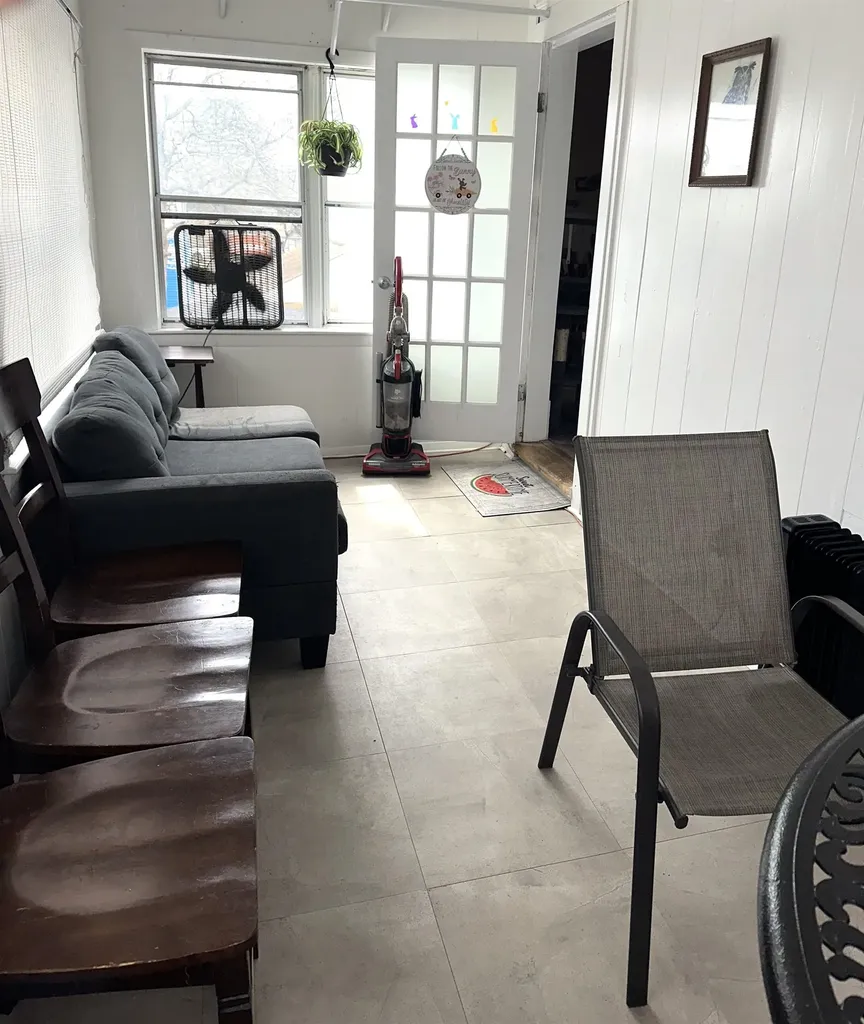 32 Blossom Street Nashua NH 03060