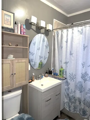 32 Blossom Street Nashua NH 03060