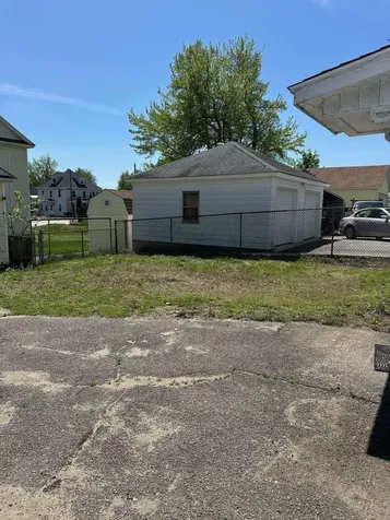 32 Blossom Street Nashua NH 03060