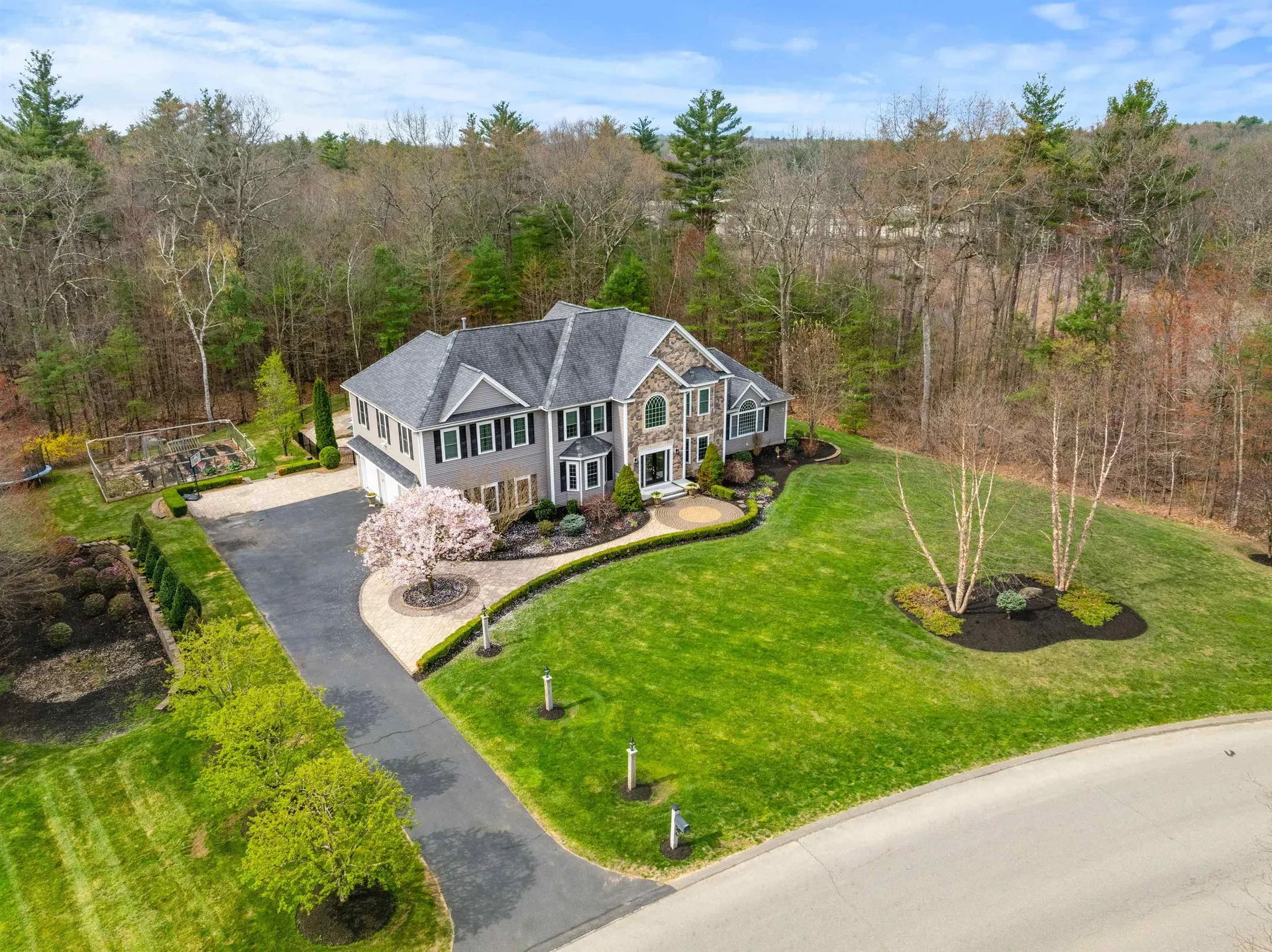 19 Cardiff Road Windham NH 03087