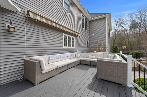 19 Cardiff Road Windham NH 03087