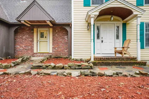15 Roosevelt Drive Bedford NH 03110