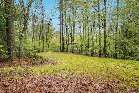 15 Roosevelt Drive Bedford NH 03110