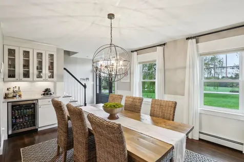 53 Winnicutt Road Stratham NH 03885