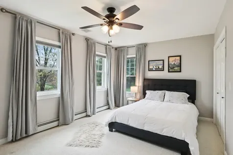 53 Winnicutt Road Stratham NH 03885