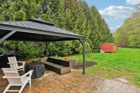 53 Winnicutt Road Stratham NH 03885