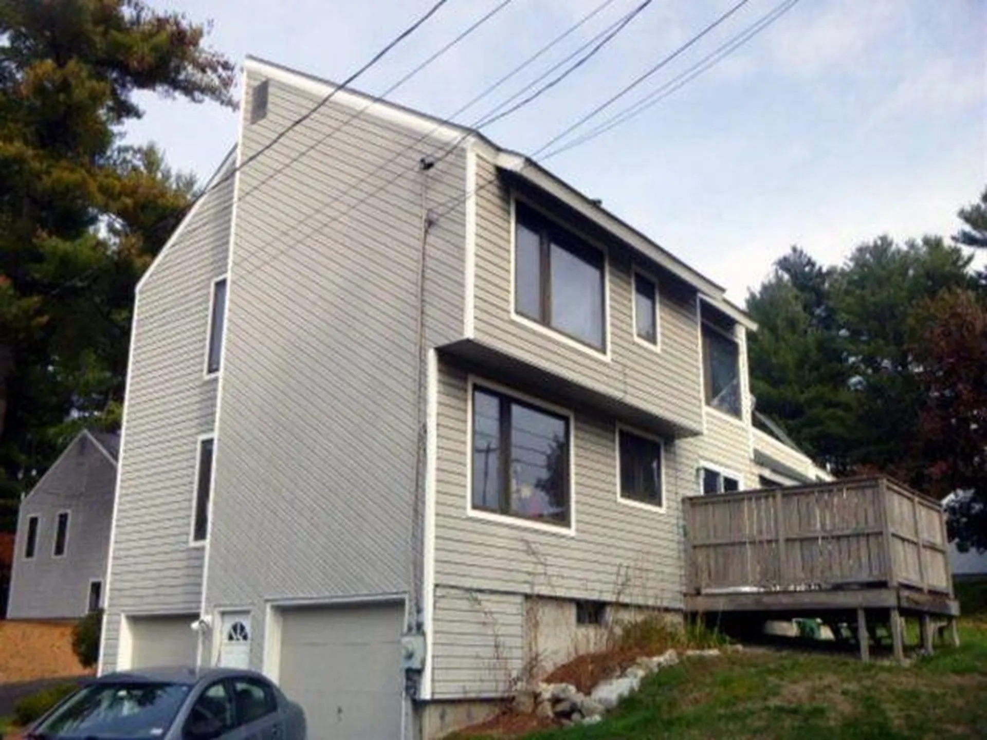 8 Althea Lane Nashua NH 03062