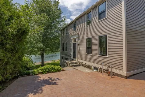 1 Webster Way Portsmouth NH 03801