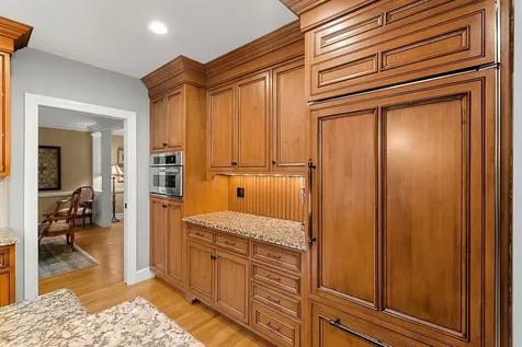 12 Mcintosh Lane Bedford NH 03110