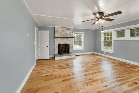 117 Union Wharf Road Tuftonboro NH 03816