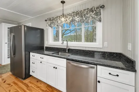 117 Union Wharf Road Tuftonboro NH 03816