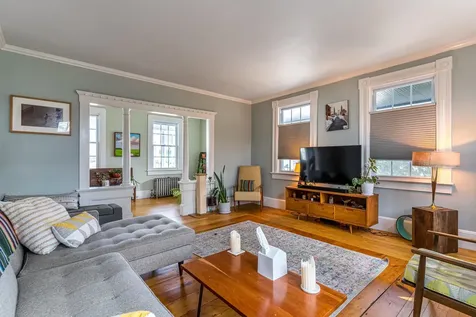 2 Kitteridge Square Newmarket NH 03857