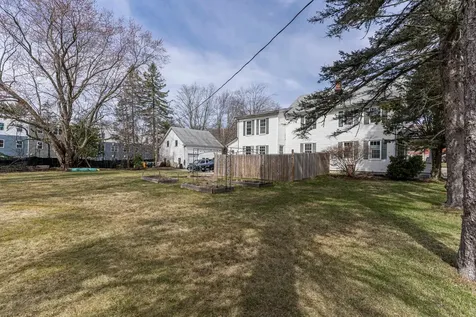 2 Kitteridge Square Newmarket NH 03857