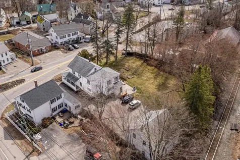 2 Kitteridge Square Newmarket NH 03857