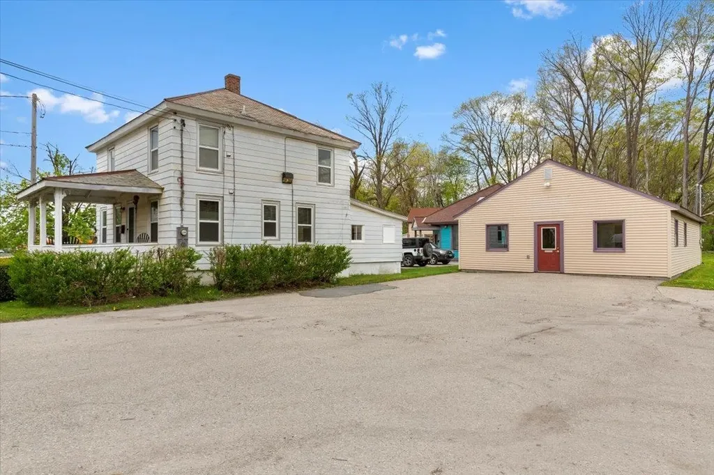 203-205 Northside Drive Bennington VT 05201