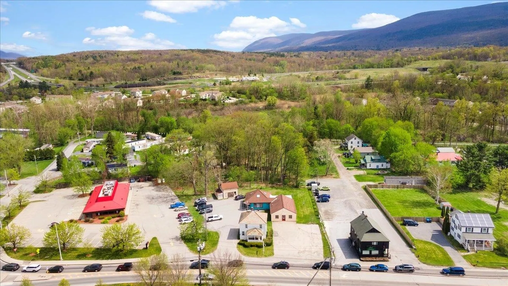 203-205 Northside Drive Bennington VT 05201