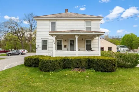 203-205 Northside Drive Bennington VT 05201