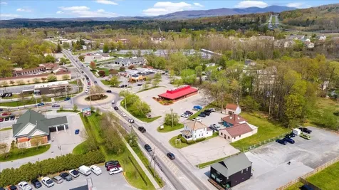 203-205 Northside Drive Bennington VT 05201