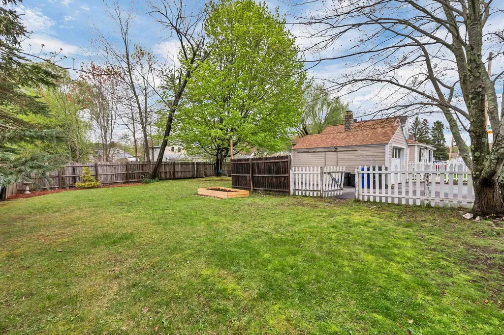 223 W Shore Avenue Manchester NH 03109