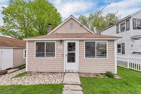 223 W Shore Avenue Manchester NH 03109