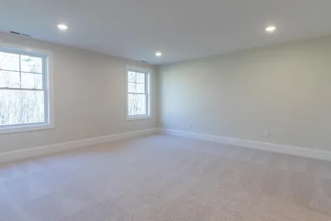 65 Wilderness Drive Nashua NH 03062