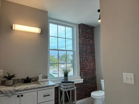 110 East Hollis Street Nashua NH 03060