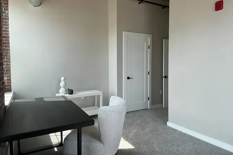 110 East Hollis Street Nashua NH 03060