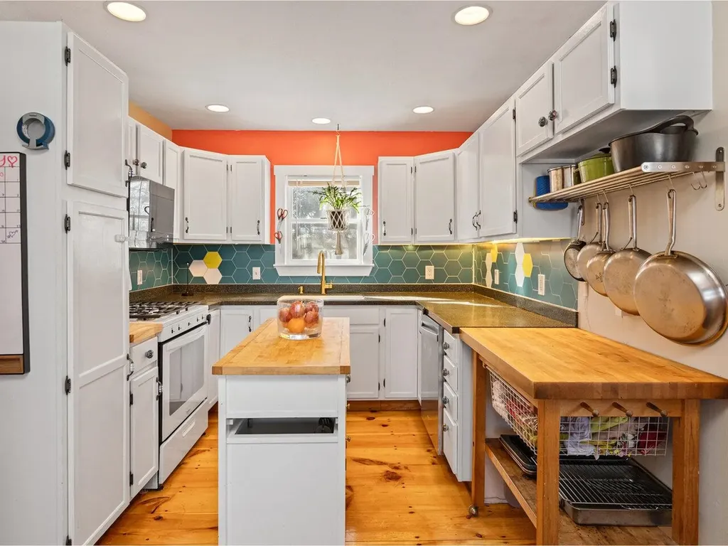 42 Bowman Road Vergennes VT 05491