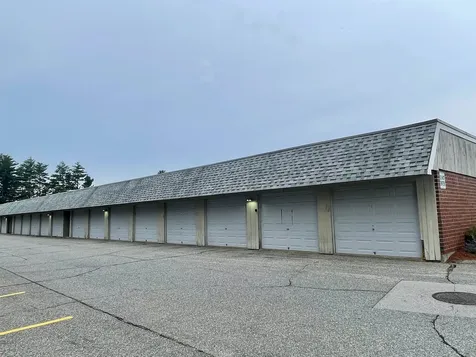 2 Roedean Drive Nashua NH 03063