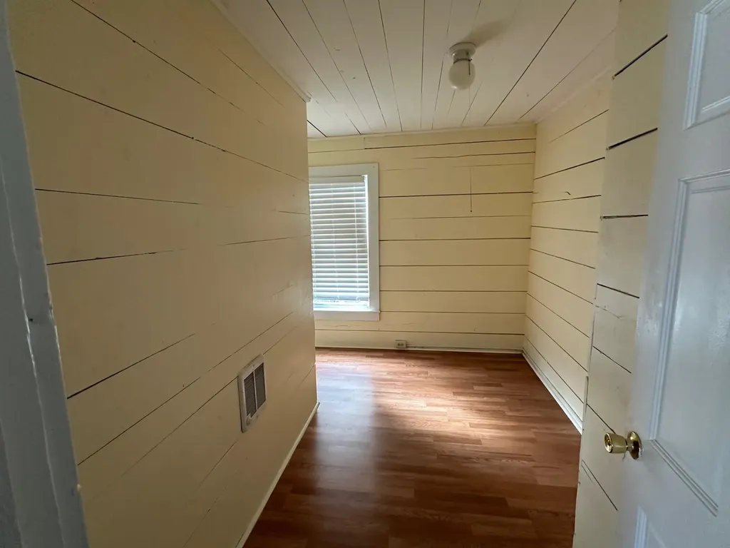 22 Roxbury Court Keene NH 03431