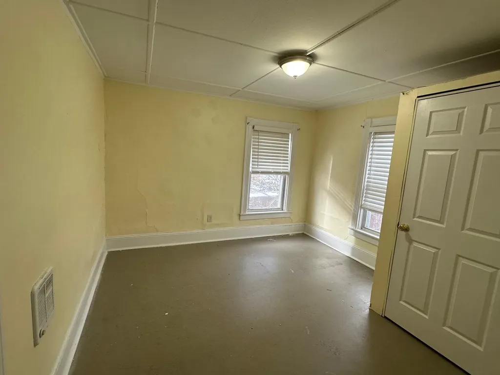 22 Roxbury Court Keene NH 03431