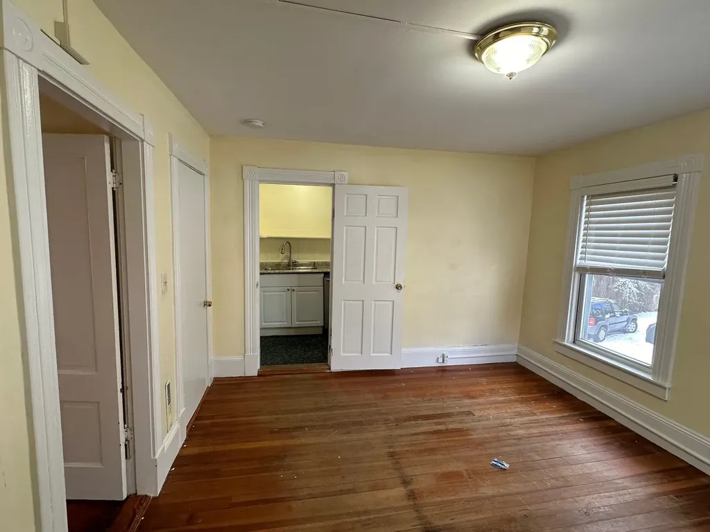 22 Roxbury Court Keene NH 03431