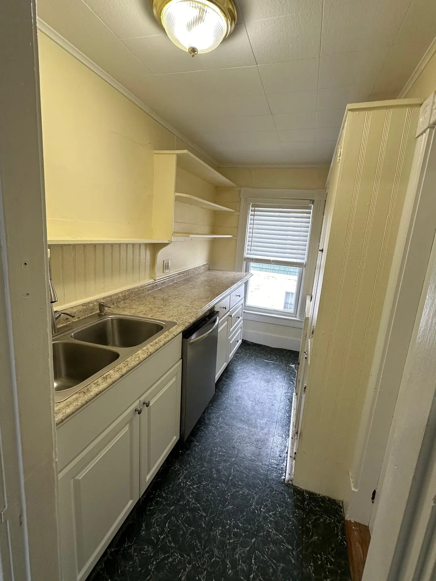 22 Roxbury Court Keene NH 03431