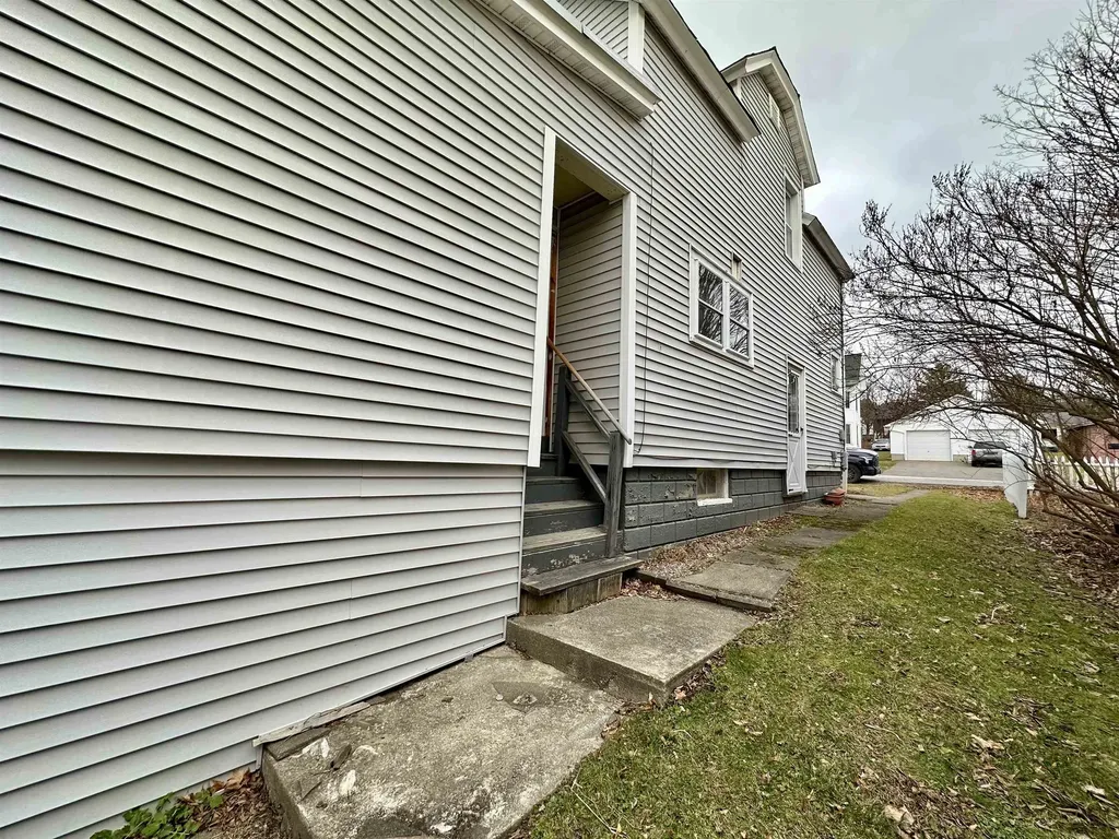 10 Lincoln Avenue St. Albans City VT 05478