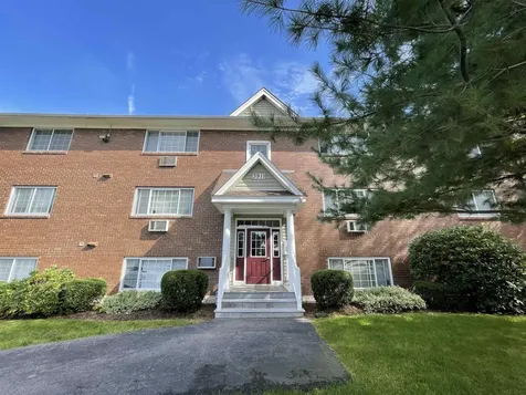 3991 Old Brown Avenue Manchester NH 03105