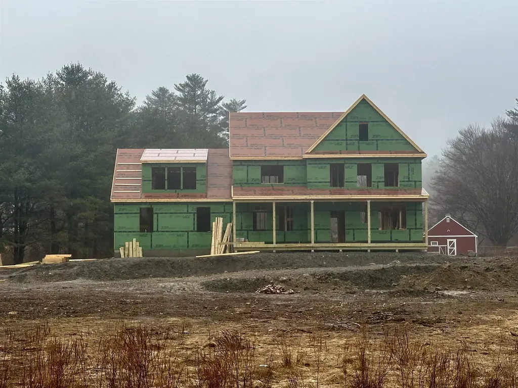 253 Amesbury Road Kensington NH 03833