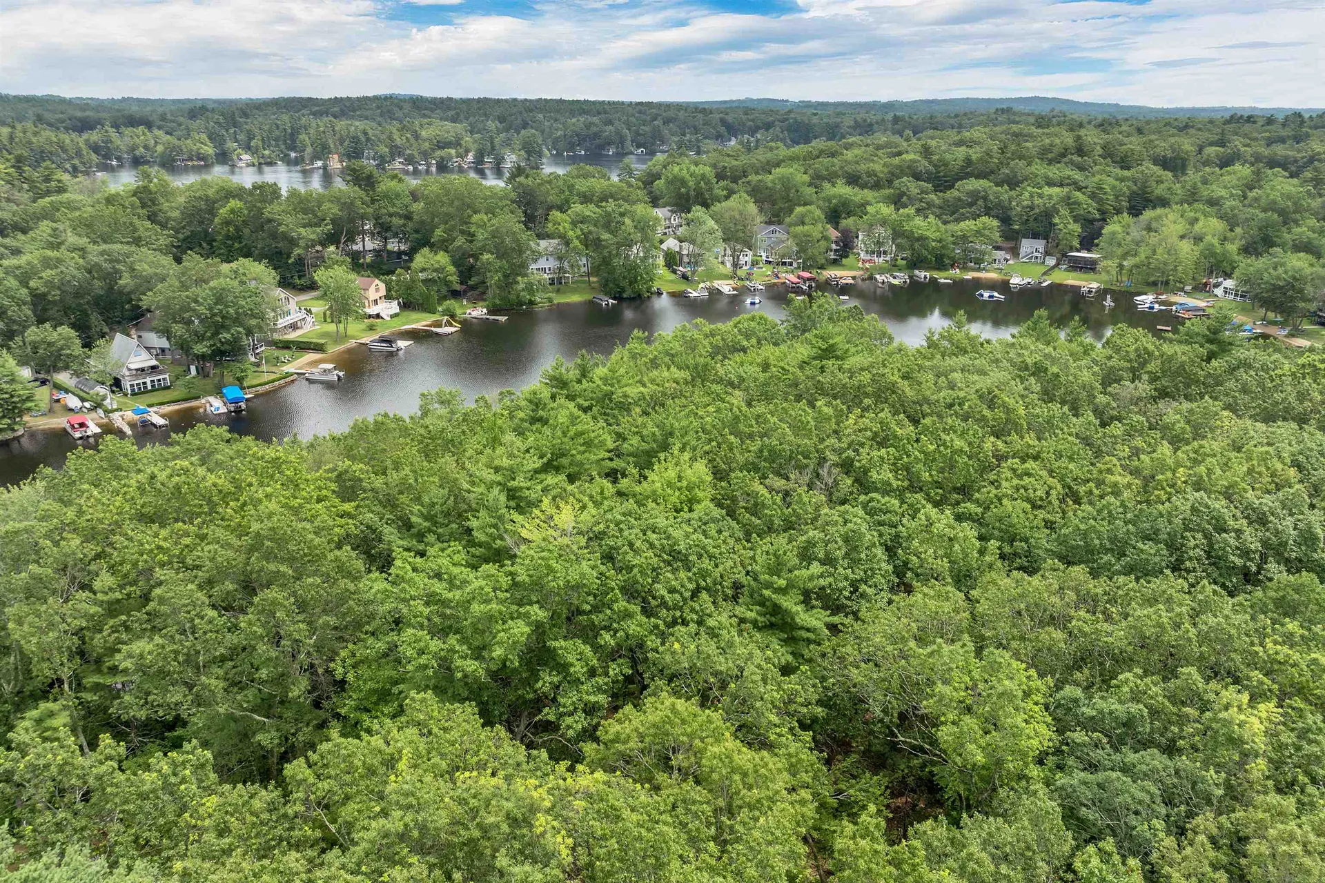 19 Whitneys Grove Road Derry NH 03038