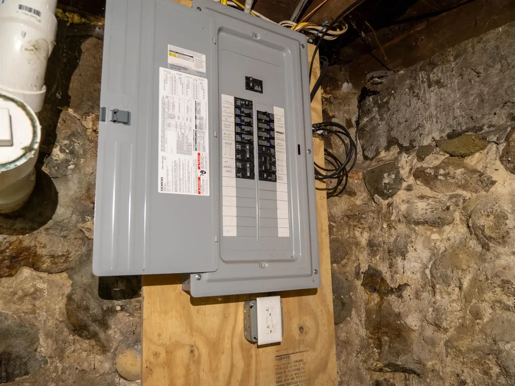 18 Bodwell Street Sanford ME 04073