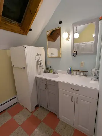 24 Prospect Street Bristol NH 03222