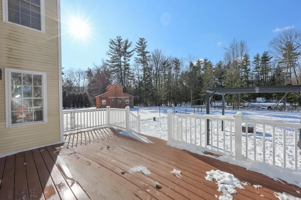 270 Kennedy Hill Road Goffstown NH 03045