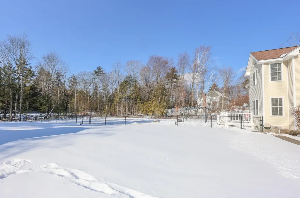 270 Kennedy Hill Road Goffstown NH 03045