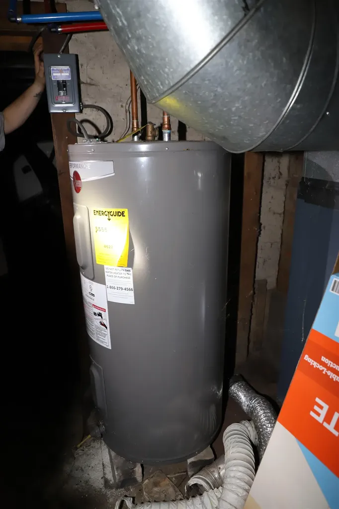 8-10 Powers Square Proctor VT 05765