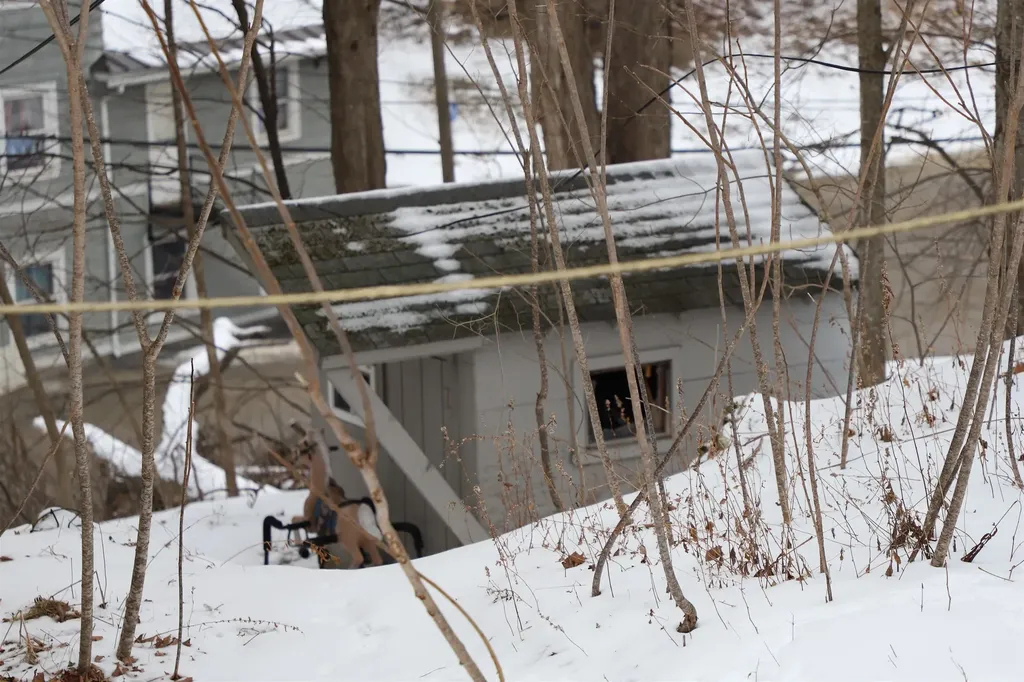 8-10 Powers Square Proctor VT 05765