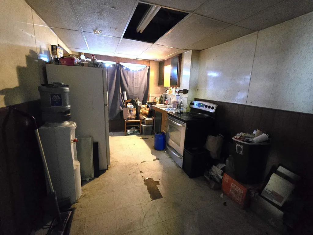 8-10 Powers Square Proctor VT 05765