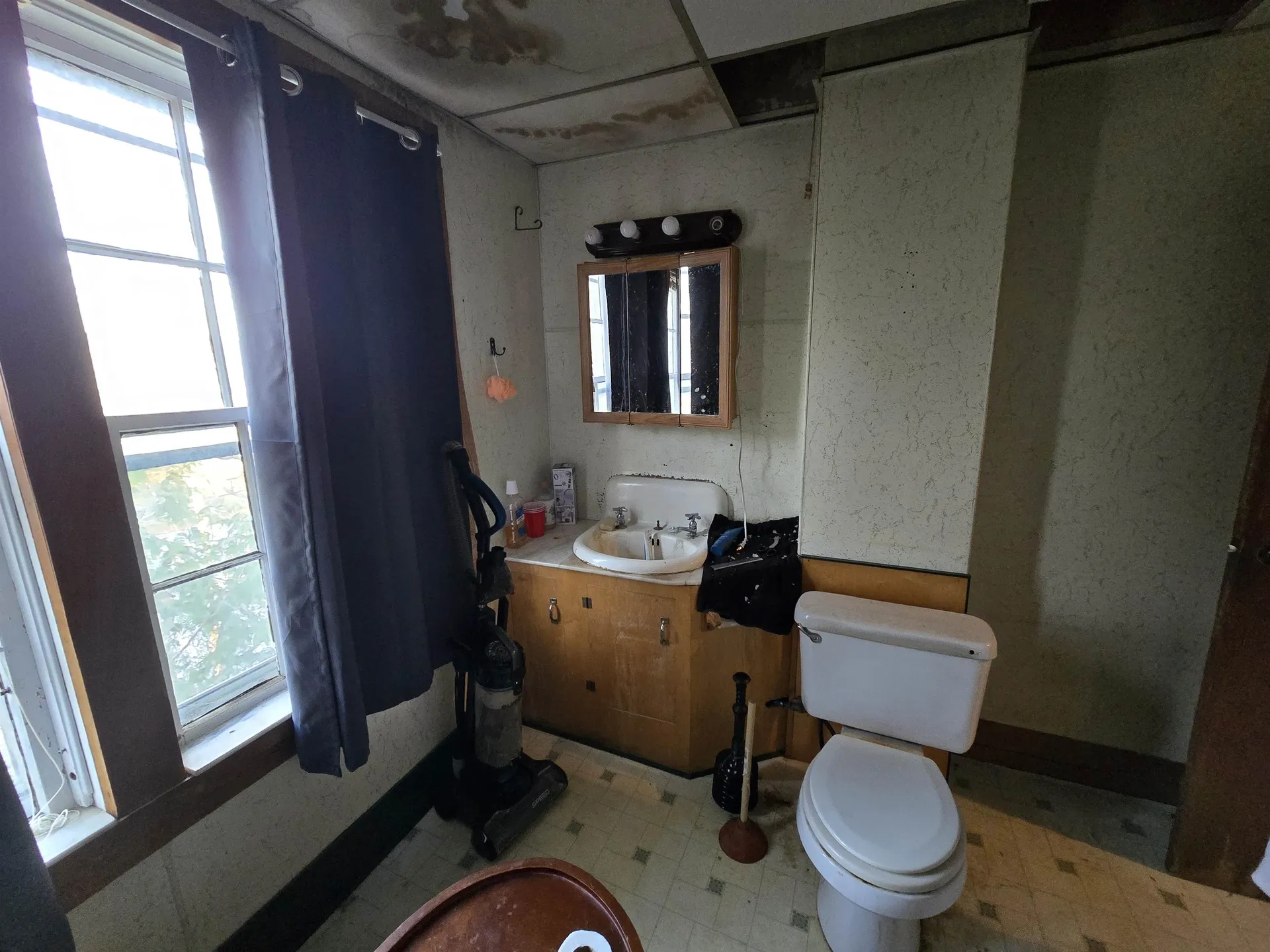 8-10 Powers Square Proctor VT 05765