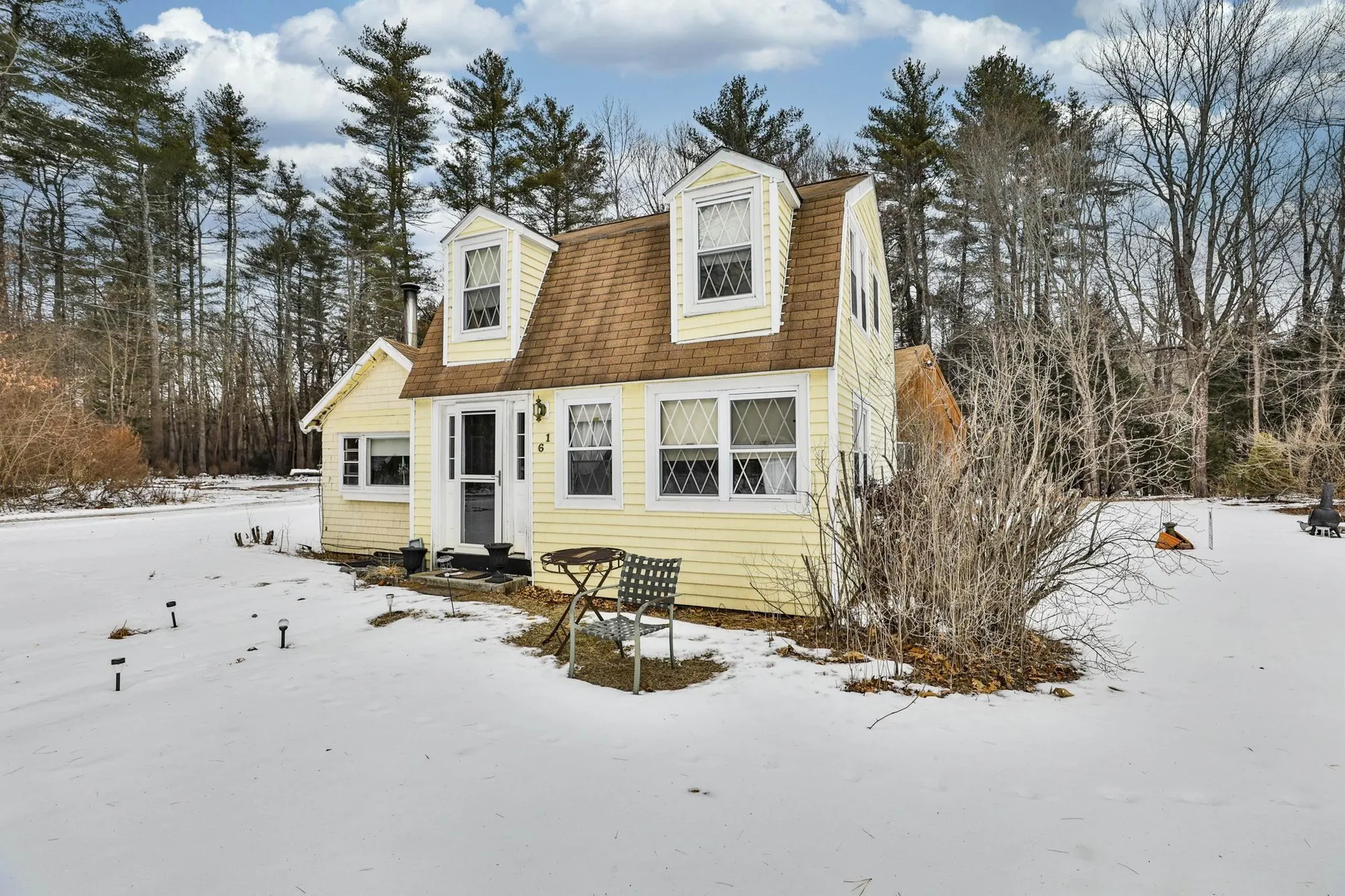 61 Milford Street Brookline NH 03033