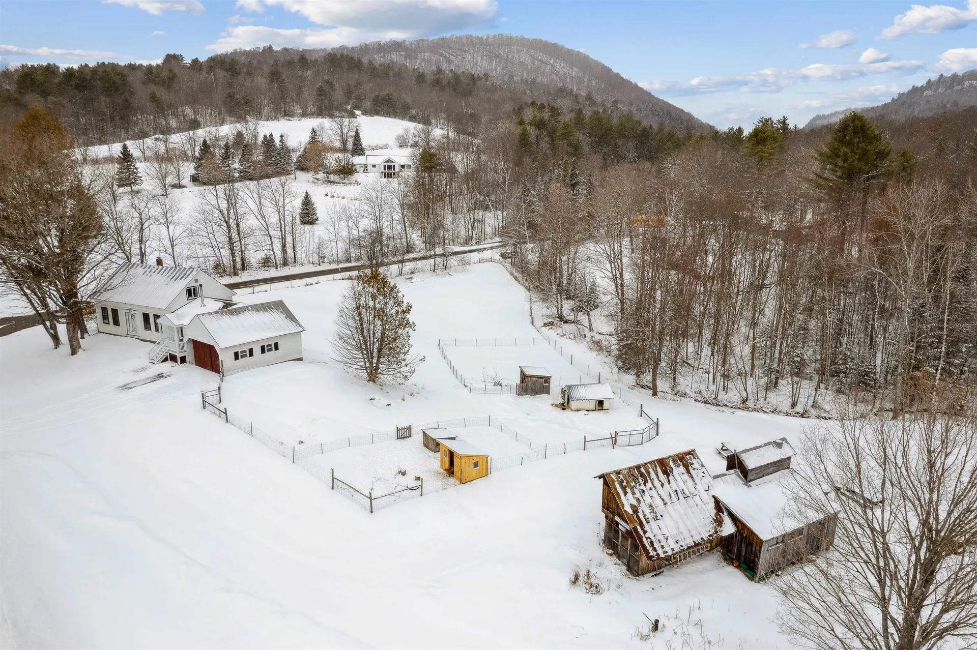 5096 Vt 113 Vershire VT 05079