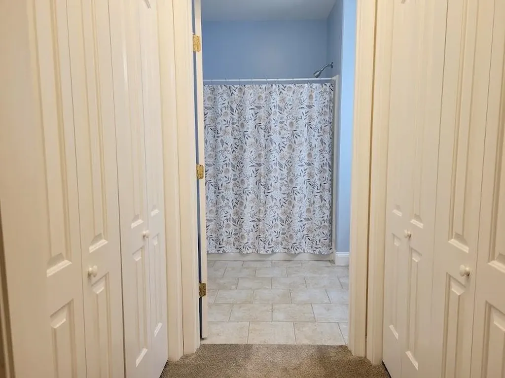 55 Roundabout Way Manchester NH 03102