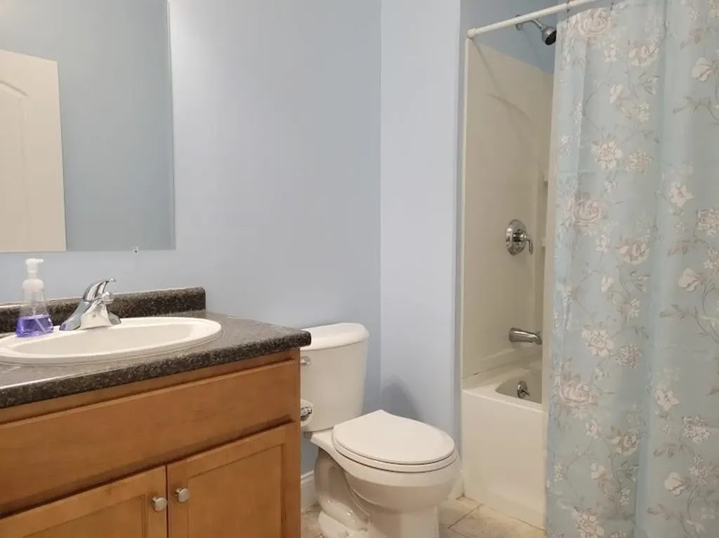 55 Roundabout Way Manchester NH 03102